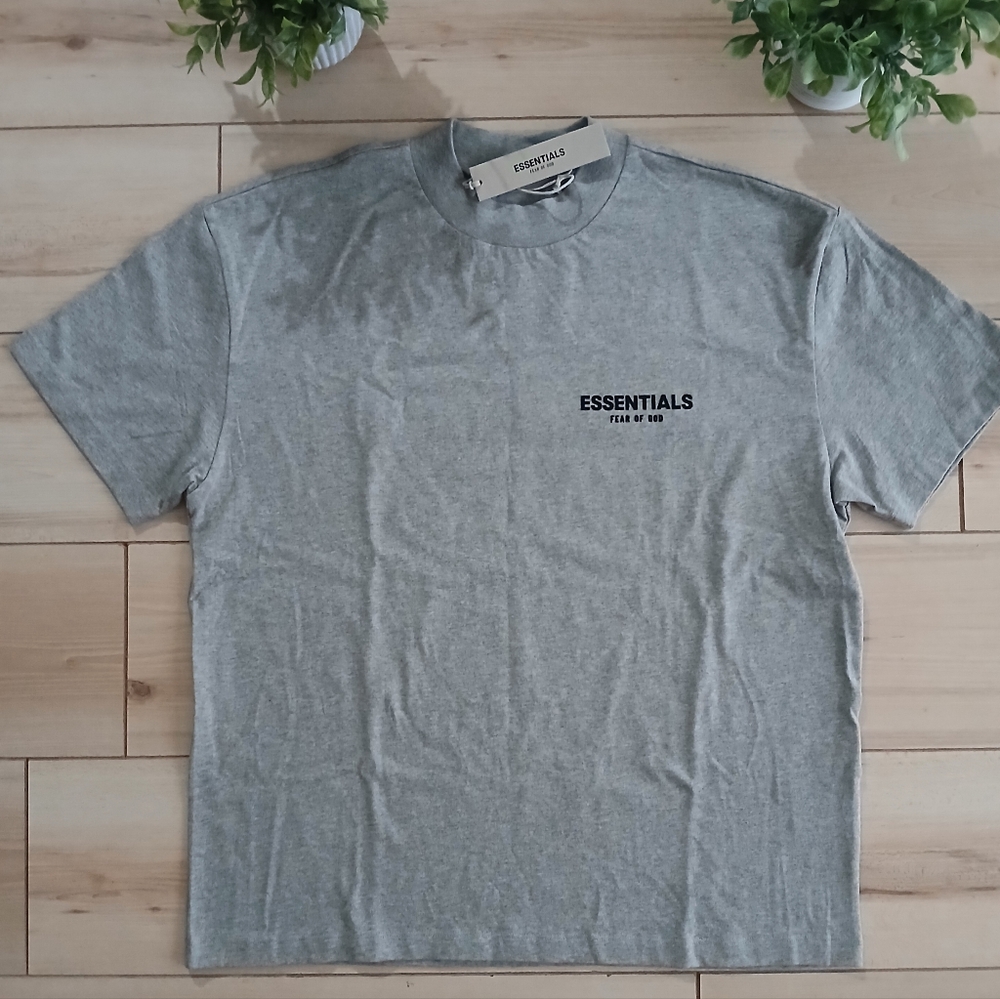 NWT Essentials Fear Of God Shirt Size Medium Color ~ Dark Oatmeal  Looks Gray